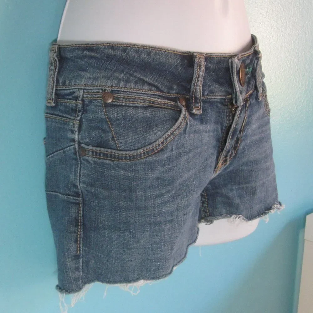 Wrangler Womens Size 0 / 34 Cut Off Blue Denim Cotton Short Shorts 2